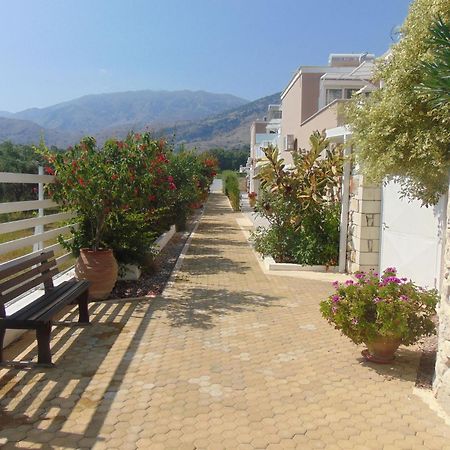 Villa Campos- Less Than 5-Min Walk To Kalivaki Beach ゲオルギオポリス エクステリア 写真