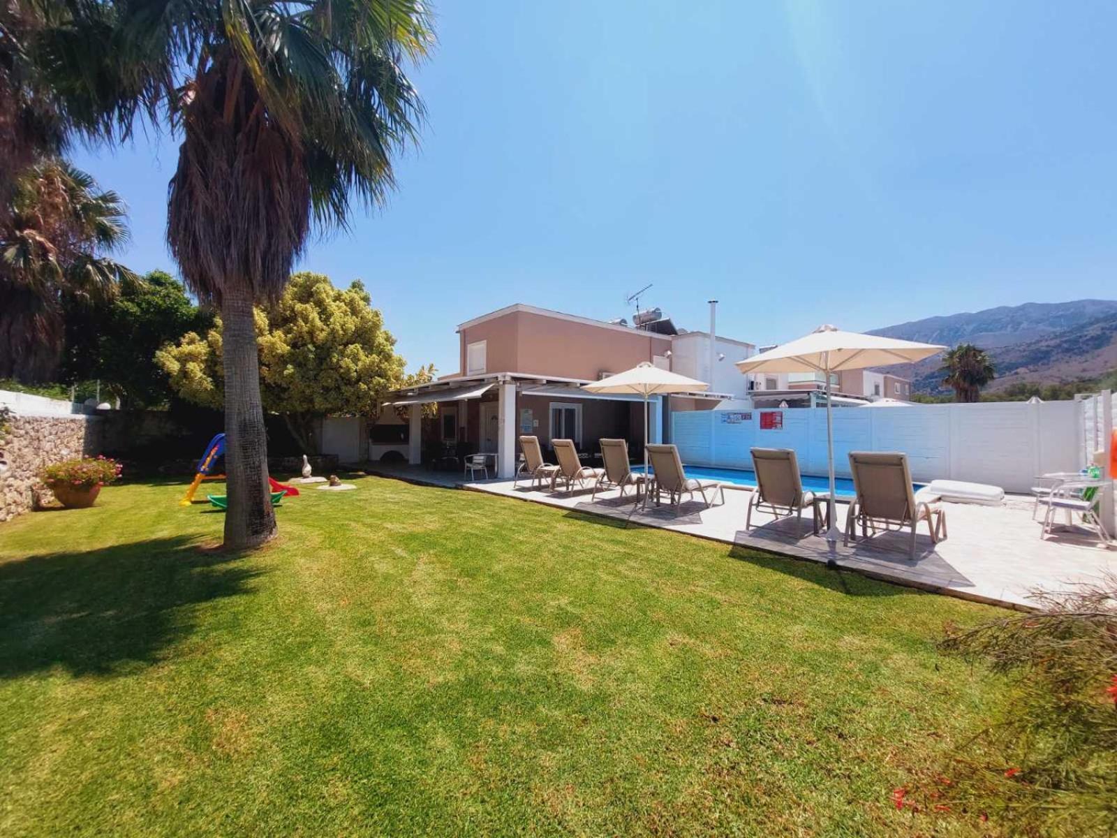 Villa Campos- Less Than 5-Min Walk To Kalivaki Beach ゲオルギオポリス エクステリア 写真