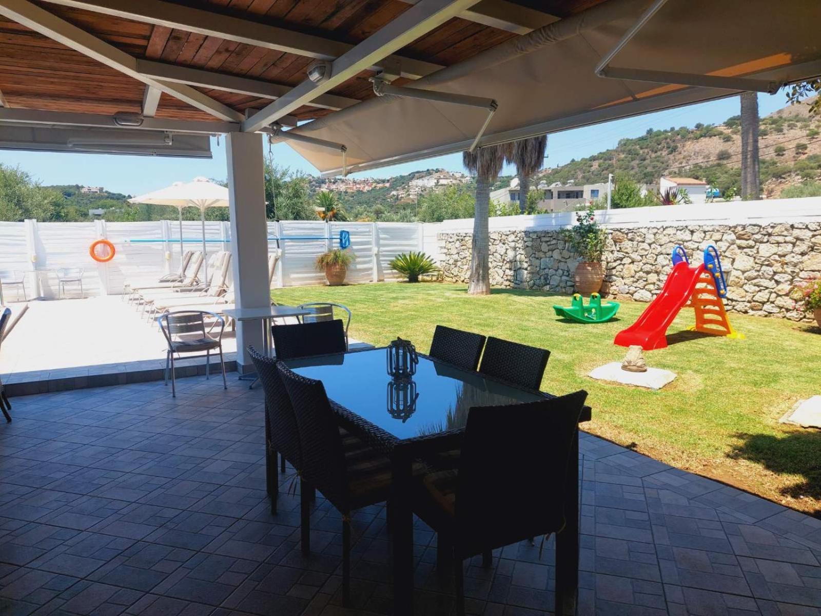 Villa Campos- Less Than 5-Min Walk To Kalivaki Beach ゲオルギオポリス エクステリア 写真