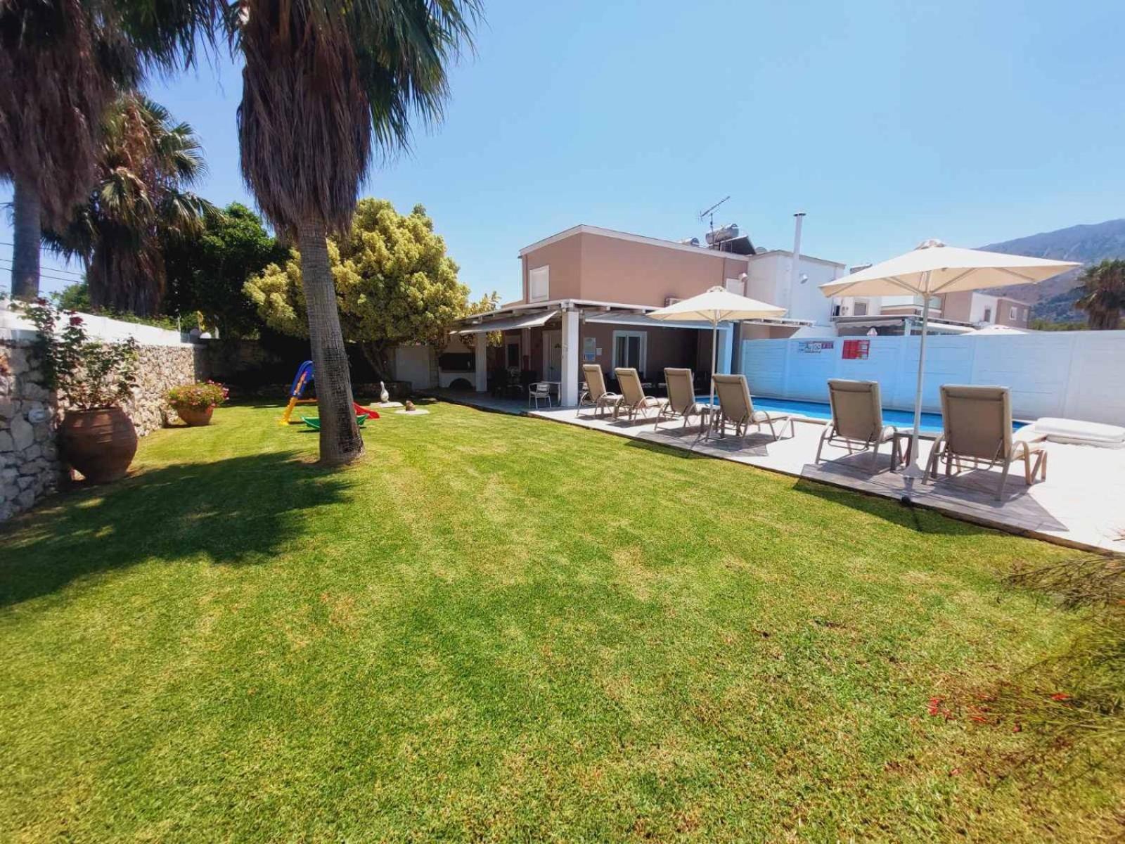 Villa Campos- Less Than 5-Min Walk To Kalivaki Beach ゲオルギオポリス エクステリア 写真